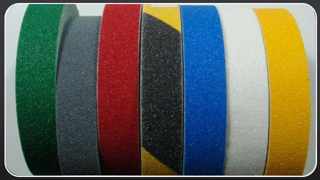 防滑膠帶材質(zhì)有哪些？江蘇膠帶廠全國可定制[玉寰膠帶]