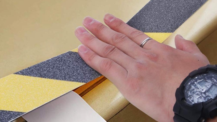 防滑膠帶什么作用？老牌廠家講解【昆山玉寰】