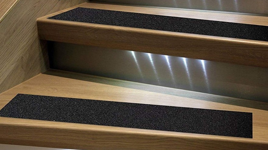 防滑膠帶找哪家？八年實力廠家【昆山玉寰】