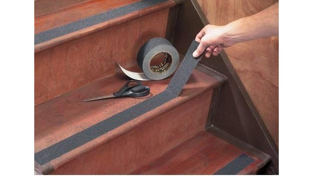 樓梯防滑膠帶用什么粘上？免上膠直接用！