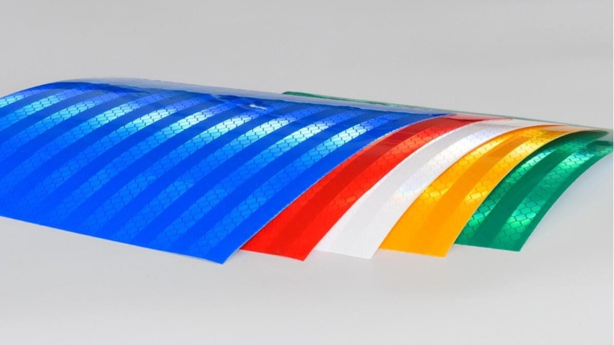 工程級反光膜價格？廠家直供無需人工貼字，節省成本5倍【昆山玉寰】